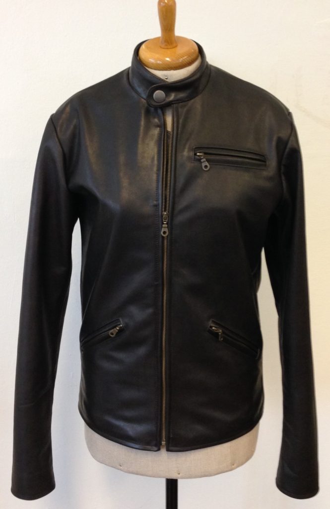 Stoere donker bruine lederen bikerjas maatkleding Atelier Cilhouette Eindhoven