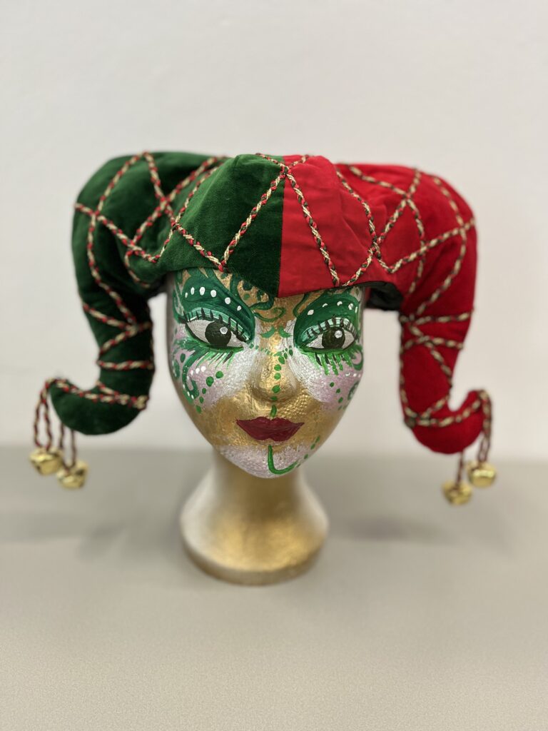 Narrenmuts groen rood met bellen